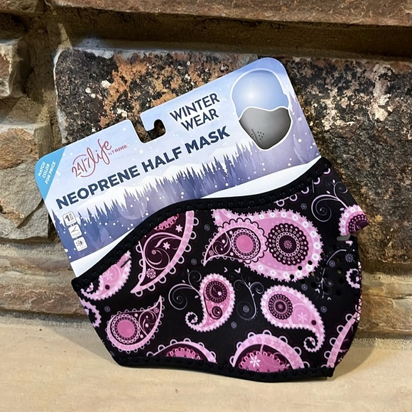 Winter Neoprene Half Mask 24/7 Life Pink Paisley and Black - Picture 1 of 2